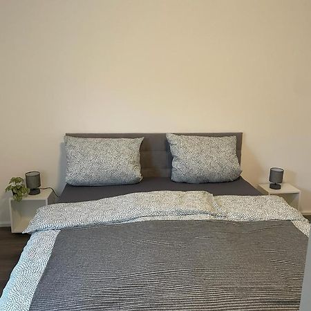 Zimmer Frei 4 Wiesbaden Esterno foto