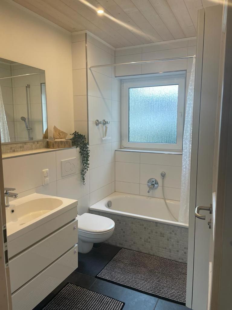 Zimmer Frei 4 Wiesbaden Esterno foto